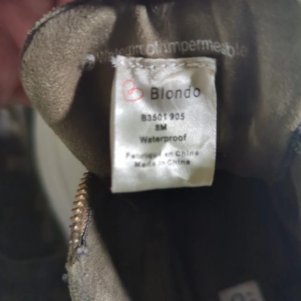 Blondo Shoes Womens Sz 8 M Glenda Waterproof Camo Hidden Wedge‎ Heel Zip Bootie